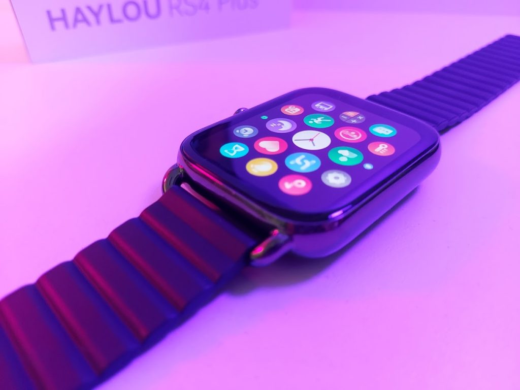 Haylou-RS4-Plus-2-1024x768 Xiaomi Haylou RS4 Plus is a “Cheap Apple Watch” with amazing construction and design